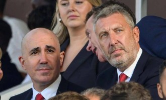 曼联夏窗恐不只签四人，下赛季球队拟大换血！多人正迎来告别演出