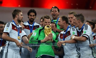 意大利出局最大输家！欧冠门神沦为‘世界杯绝缘体’，球迷：他比布冯还惨！